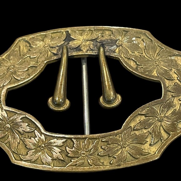 Antique Victorian Buckle Style Sash Pin Brooch Ornate Floral Design Brass - Picture 2 of 8